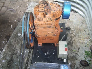 Compressor Head with Motor.