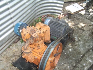 Compressor Head with Motor.