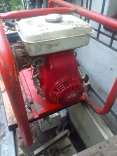 Honda petrol engine used on water pump.