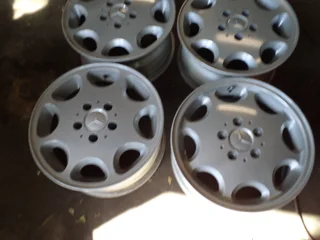 Mercedes 15 inch Mag Wheels.