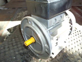 0.37 kw 380 volt Electric Motors x Three