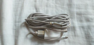 Kucipa 3m fast charge cable &amp; original Apple charger