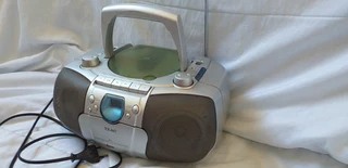 (Scrap) CD/Cassette Tape Player &amp; Radio