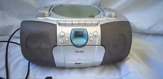 (Scrap) CD/Cassette Tape Player &amp; Radio