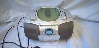 (Scrap) CD/Cassette Tape Player &amp; Radio