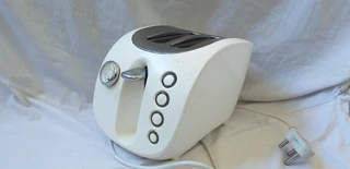 (Scrap) Russel Hobbs Toaster white