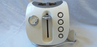 (Scrap) Russel Hobbs Toaster white