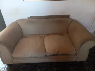 Couch - Ad posted by Anthea Fredericks