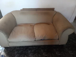 Couch - Ad posted by Anthea Fredericks