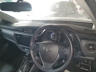 Airbags and dashboard