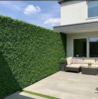 Artificial hedge