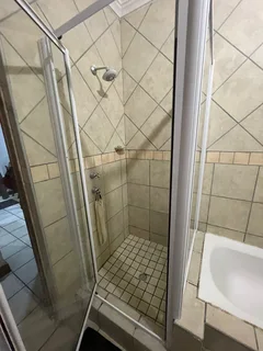 Well maintained two bedroom Apartment for sale on Lancelot Terrace, Fichart  street, Dormhels drift