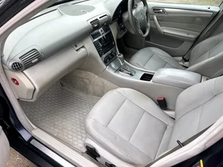 MERCEDES-BENZ C180 2007 MODEL AUTO FOR SALE R59000