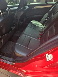 Mercedes Benz C180 Auto Avantgarde 2013