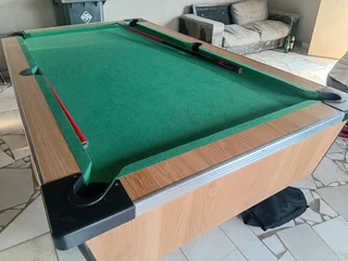 Pool table
