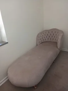 Vintage chaise lounger