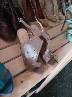 Second hand shoes 3
