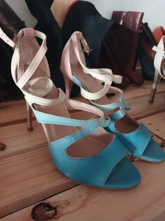 Second hand shoes 7