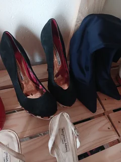 Second hand shoes 7