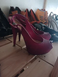 Second hand shoes 5