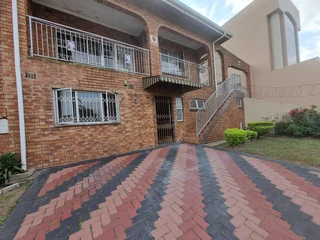 2 Bedroom Freestanding To Let in Arena Park
