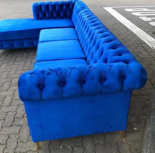 3 Seater L-shape Couches Chesterfield Design