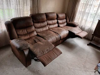 Couches - Ad posted by koos breedt