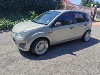 2015 Ford Figo Hatchback