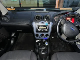 2015 Ford Figo Hatchback