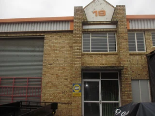 Great Mini warehouse unit to let Kya Sands