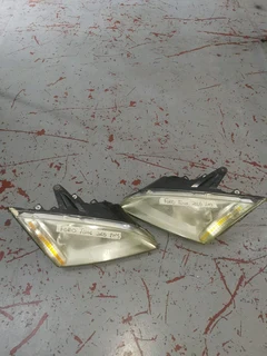 FORD FOCUS HEADLIGHT