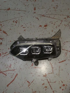 RENAULT KIGER HEADLIGHT