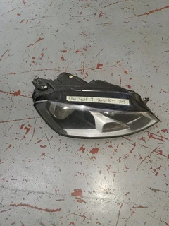 VW GOLF 7 HEADLIGHT