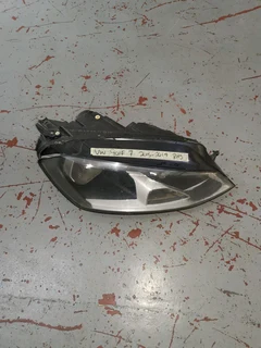 VW GOLF 7 HEADLIGHT