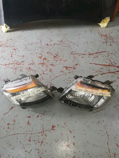 FORD RANGER T6 HEADLIGHT