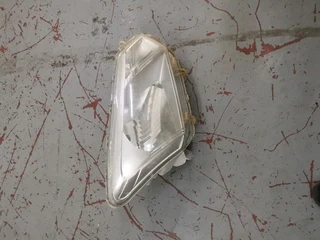 ISUZU D-MAX HEADLIGHT