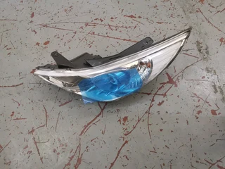 HYUNDAI SONATA HEADLIGHT