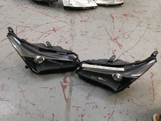 LEXUS NX200 HEADLIGHT