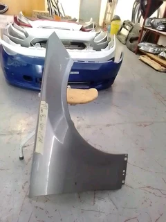 MERCEDES BENZ W204 FENDER