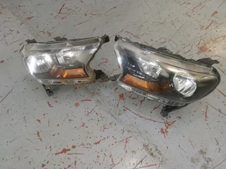 Ford Ranger  T7 Headlight