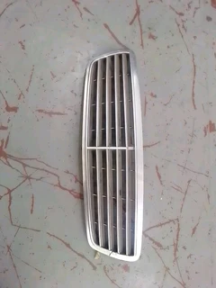 MERCEDES BENZ W203 GRILL