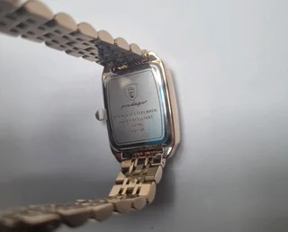 Poedagar EU-735 Rosegold-Black Women&#39;s Wristwatch