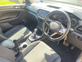 2022 VW T-CROSS 1.0 COMFORTLINE WITH 63000KMS ON CLOCK
