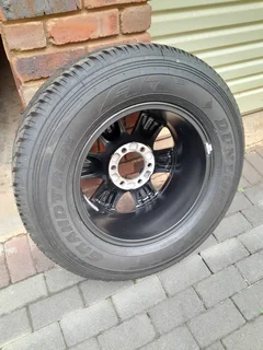 Wheel and tyre
