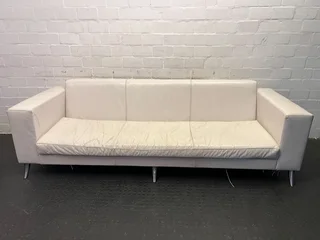 Stylish White Leather 3-Seater Couch with Minor Wear- A52681