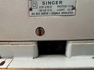 Singer Collapsible Sewing Machine Table (No power supply)- A46674