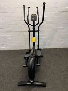 Domyos 520 Black Elliptical Self Powered Bluetooth Compatible Trainer- A51089