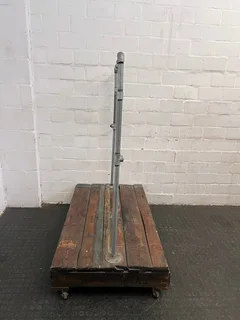 DIY Clothes Rail on Wheels- A47387