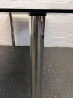 Glass Dining Room Table with Steel Legs (Width: 150cm) (Height: 74cm)- A50356