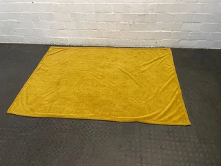 Mustard Throw- A45435
